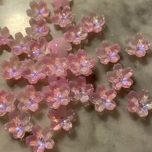 Flower: Glass Bead Cap 12mm (30)